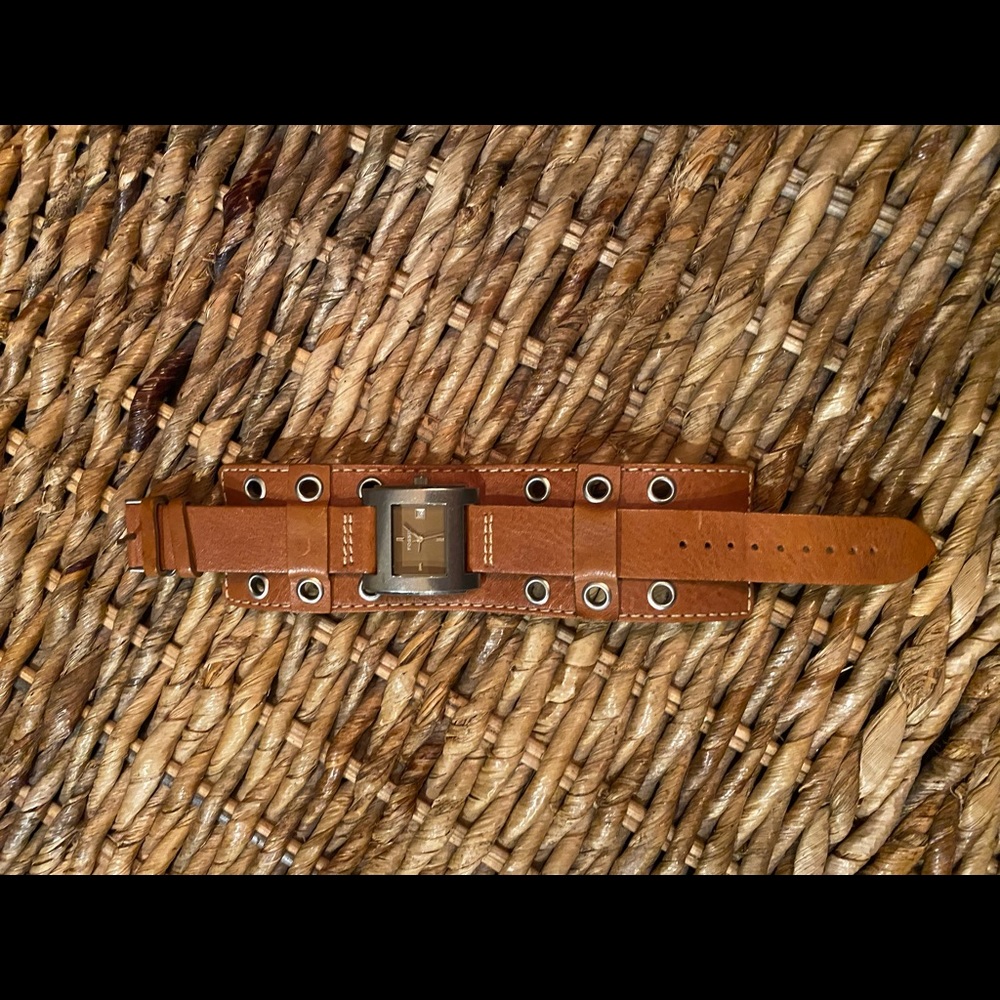 Fossil almond leather watch